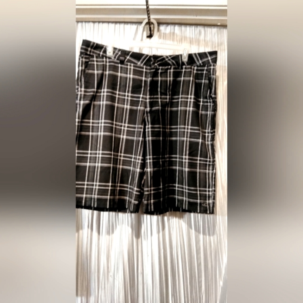 Men's O' Neil plaid shorts size 38 new